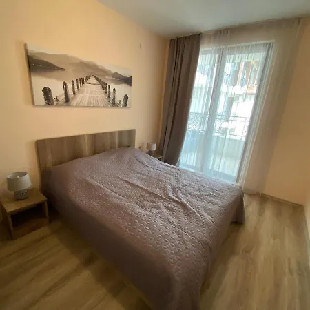 Apolon - Beautiful 400 M To The Apartman *