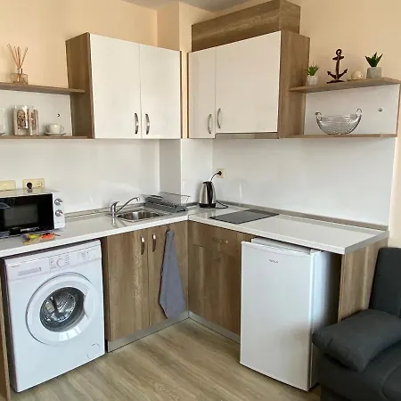 Apolon - Beautiful 400 M To The