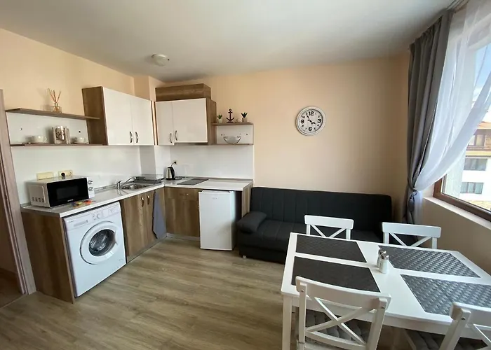 Apolon - Beautiful 400 M To The * Ravda