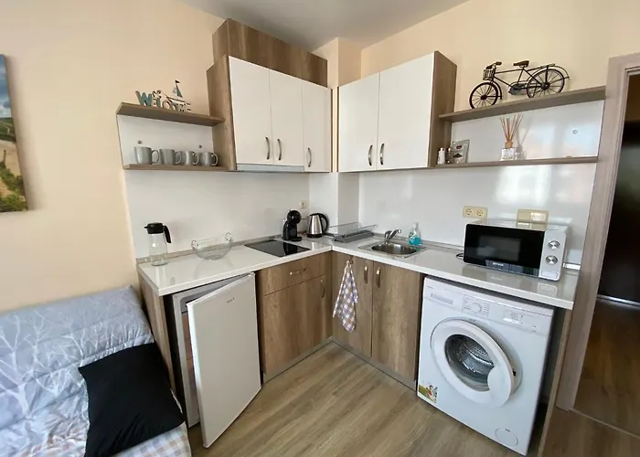 Apolon - Beautiful 400 M To The Apartamento Ravda