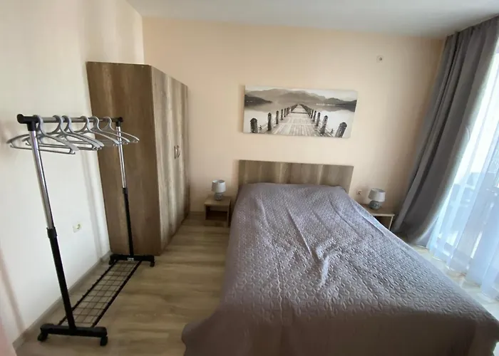 Apolon - Beautiful 400 M To The